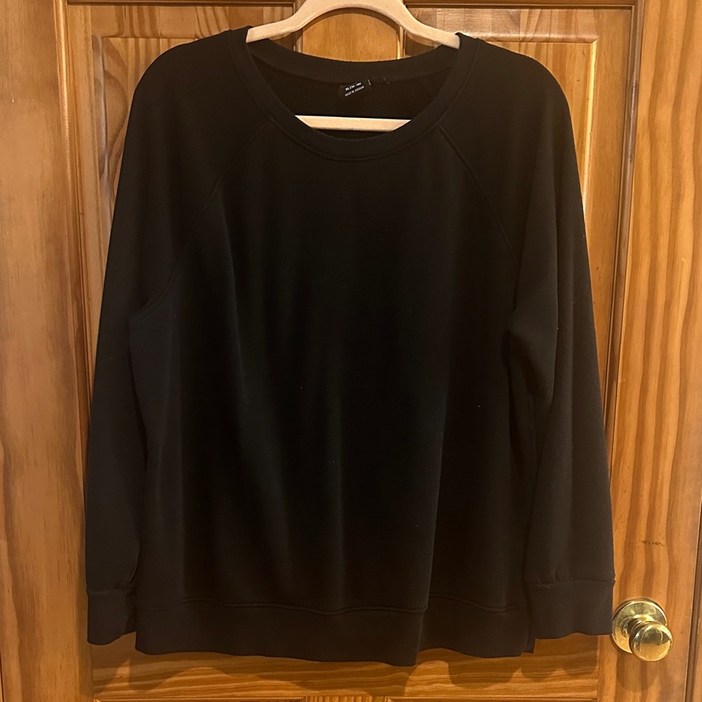 Free. Athletic Works Black Women’s Crewneck Sweatshirt